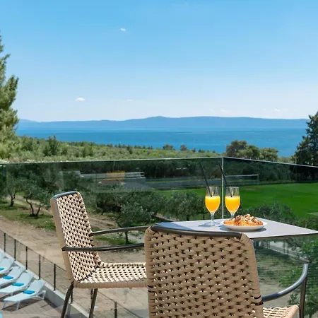 Noemia Family Apart Otel Baška Voda