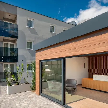 Noemia Family 4* Baška Voda