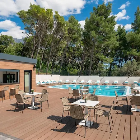 Noemia Family Apart Otel Baška Voda